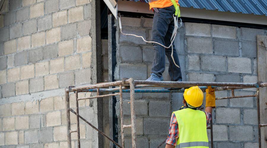 Expert Emergency Roof Repairs services in Guysville, OH